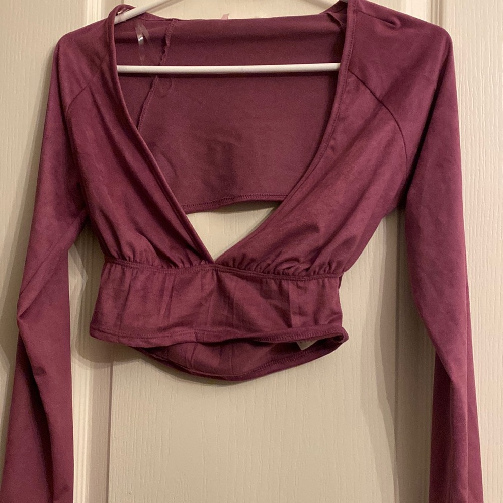 Dark magenta cropped long sleeve with open back